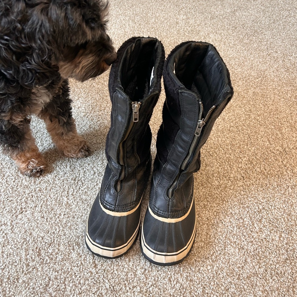Sorel Black and Tan Winter Boots